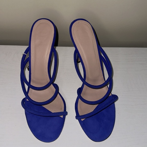 NWT! Royal Blue High Heels - Picture 4 of 8